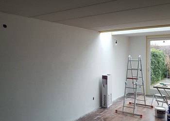 Binnenschilderwerk renovlies en patroonbehang Zwolle